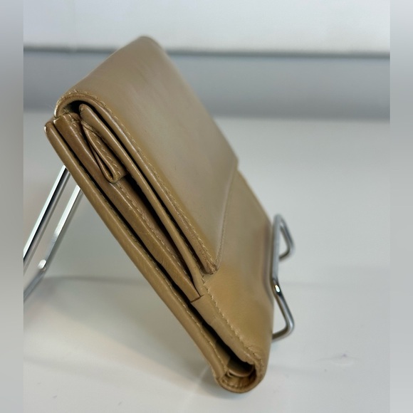 Gucci Wallet - Picture 6 of 16